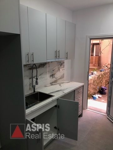 (For Sale) Residential Apartment || Athens Center/Athens - 29 Sq.m, 1 Bedrooms, 81.000€ 